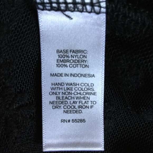 Express Black Lace Sleeveless Tunic - Picture 7 of 9